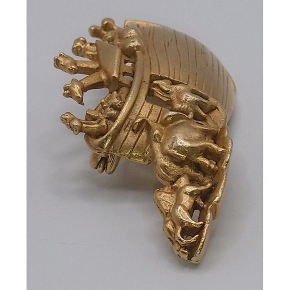 AJC Noahs Ark Gold Tone Animal Boat Brooch Pin Signed Vintage - Picture 5 of 10